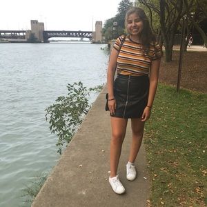 Hi my name is Ariana! Nice to meet you